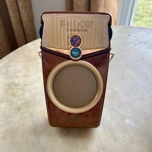 Vintage Philco Beach Boy Transistor Radio